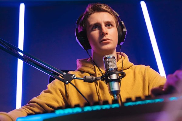 What Is the Impact of Esports on Console Gaming Trends?