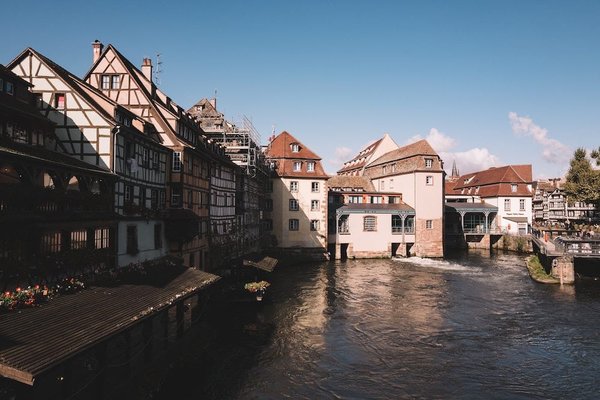 What Are the Best Practices for Remote Team Management in Small Businesses?